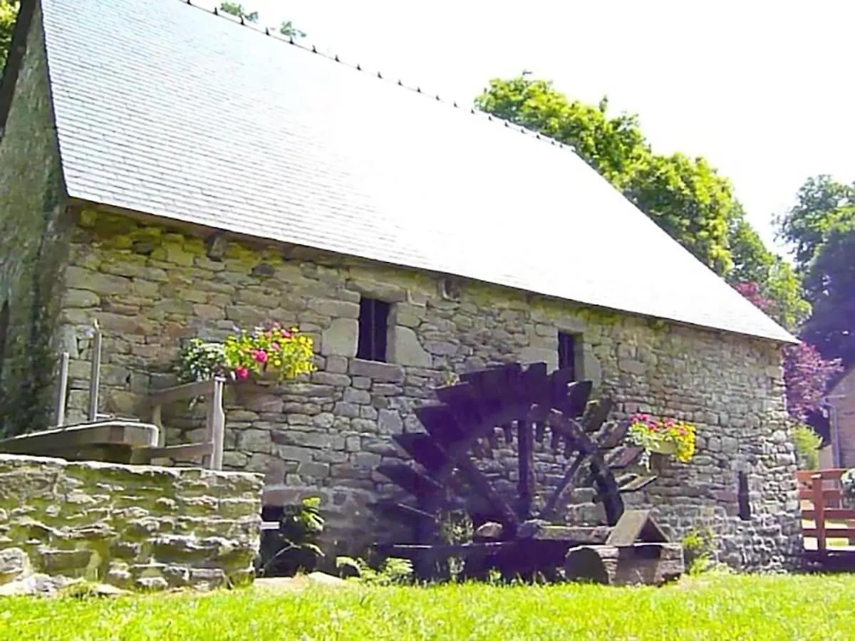 Moulin De La Touche - Domaine Piscine Villa Plouguenast-Langast 0*,  Frankrig